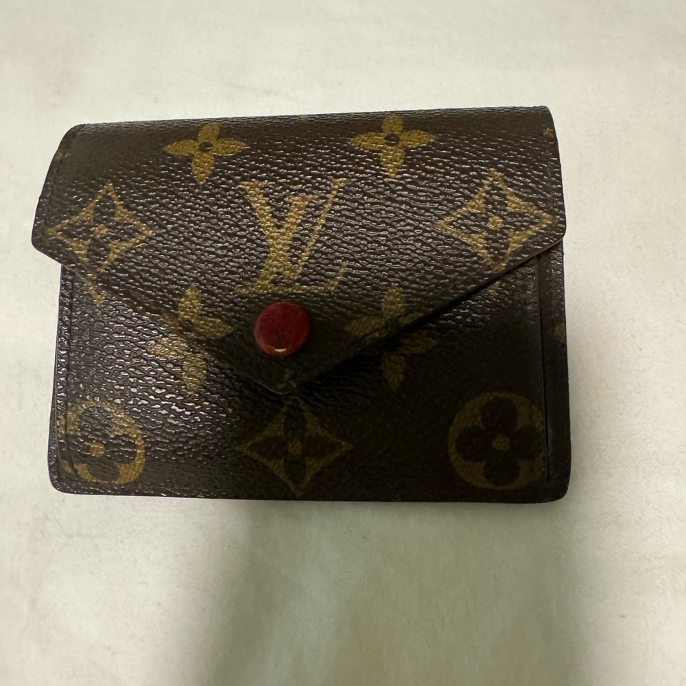 Louis Vuitton Sara wallet